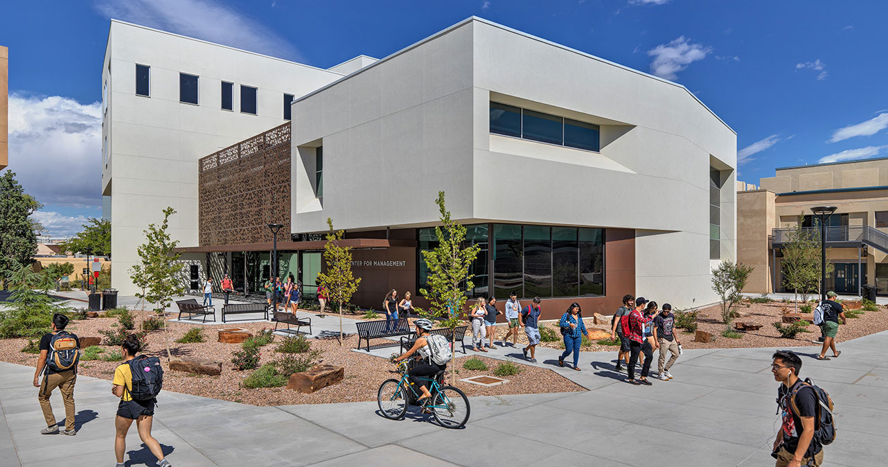 UNM McKinnon Center | Suntuitive Glass